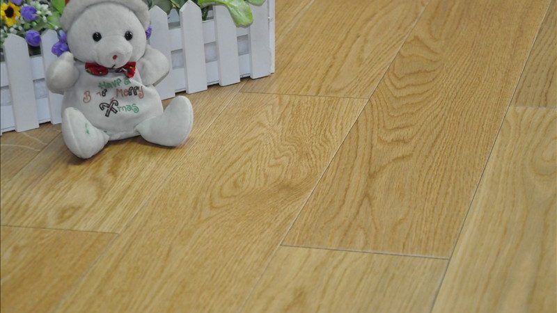 锁扣地板价格如何计算：尺寸与成本的关系